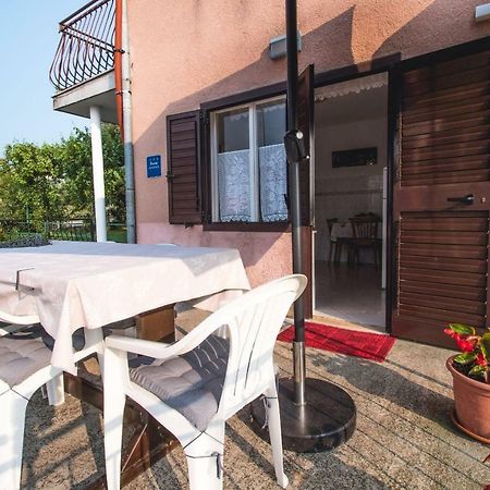 Kristian Apartments Ровинь Экстерьер фото