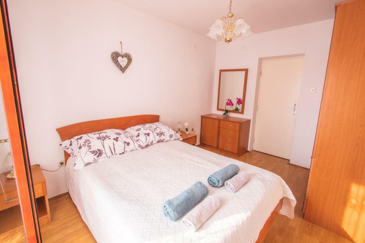 Kristian Apartments Ровинь Экстерьер фото