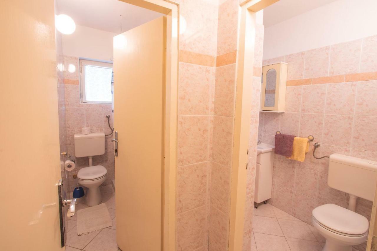 Kristian Apartments Ровинь Экстерьер фото